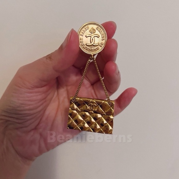 CHANEL CC Vintage Quilted Bag Motif Brooch Pin 24k Gold Plated 93P - Picture 3 of 8